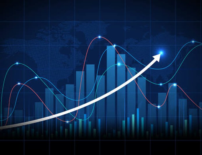 Markets Take a Breather: Oil Slips Below $100, Tech Stocks Surge and Gold Holds Near Record Highs