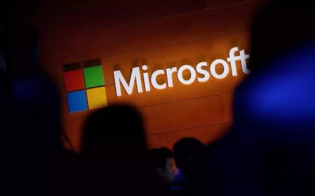 Microsoft Pushes AI Deeper Into Windows PCs as Local Computing Takes on Apple