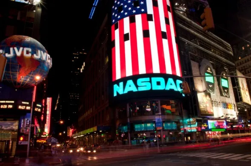 US Stock Market Today: Wall Street Heads Into October With Nasdaq Near Record as Fed Pressure Eases