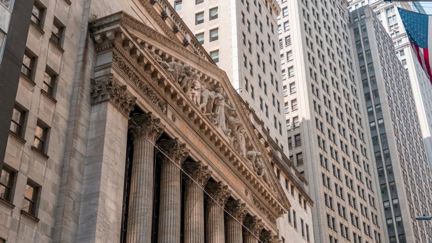 US Stock Market Update: Nasdaq Leads October 21 Gains as AI Shares Rally
